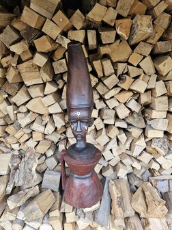 Beeld op voet (ca 80 cm) 