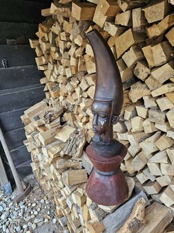 Beeld op voet (ca 80 cm) 