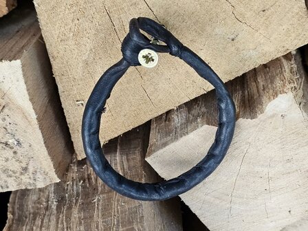 Armband leder met sluiting - zwart