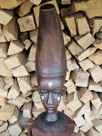 Beeld op voet (ca 80 cm) 