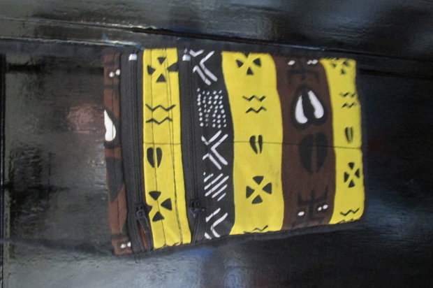 Wallet (13 x 20cm)