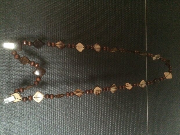 Ketting Calebas Brown short