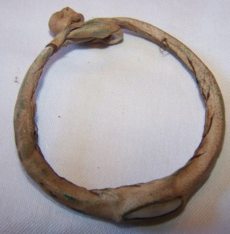 Armband leder met sluiting - naturel (schelp)