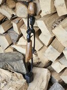 Carrying Water (ca. 43 cm hoog)